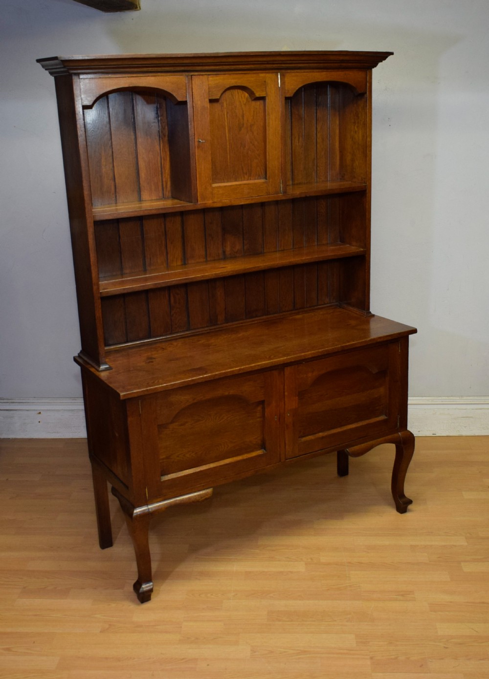 Arts & Crafts Oak Dresser & Rack View XVII