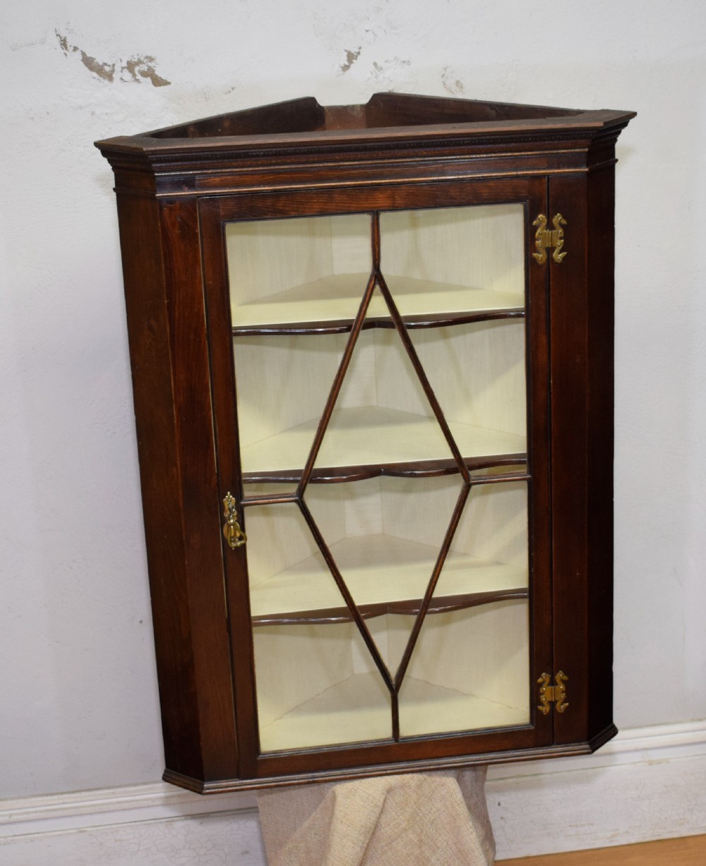 Display Corner Cupboard Glazed 