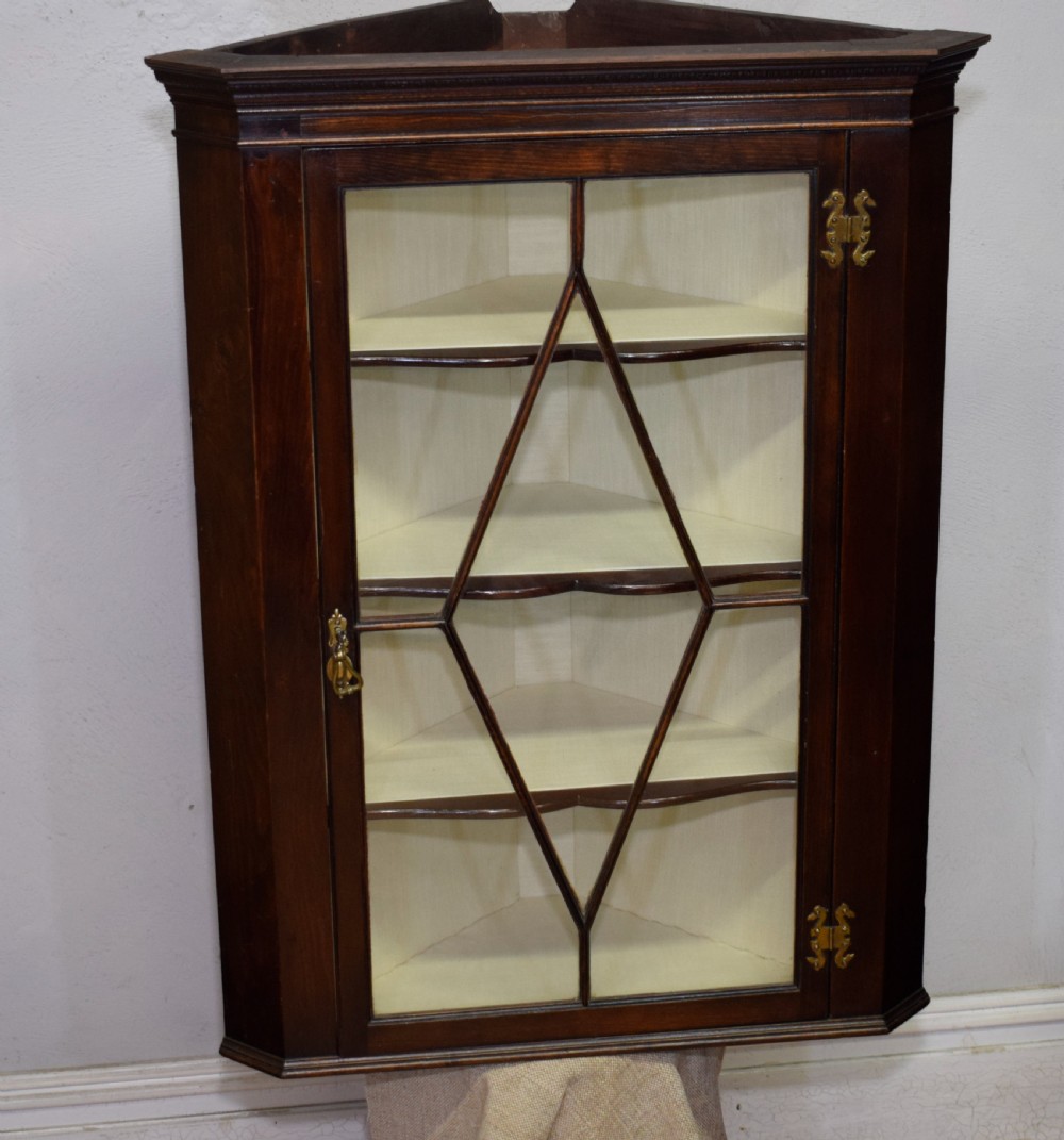 Display Corner Cupboard Glazed  View II