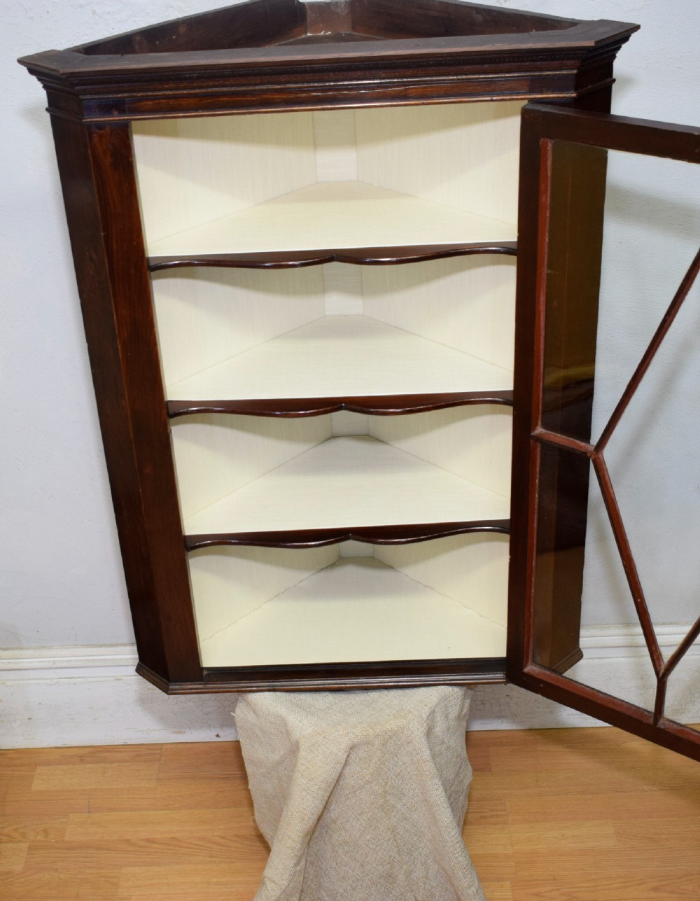 Display Corner Cupboard Glazed  View XV