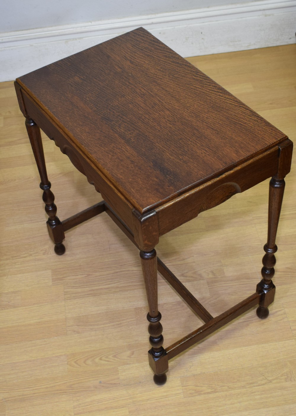 Early 20th Century Oak Console Table View IX