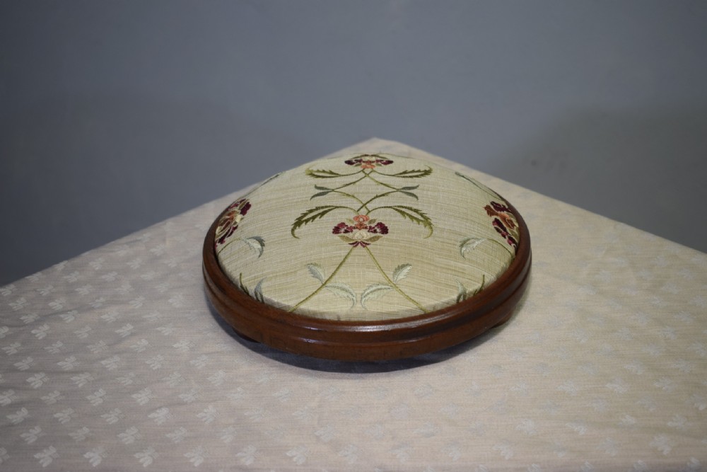 Early 20th Century Foot Stool View X