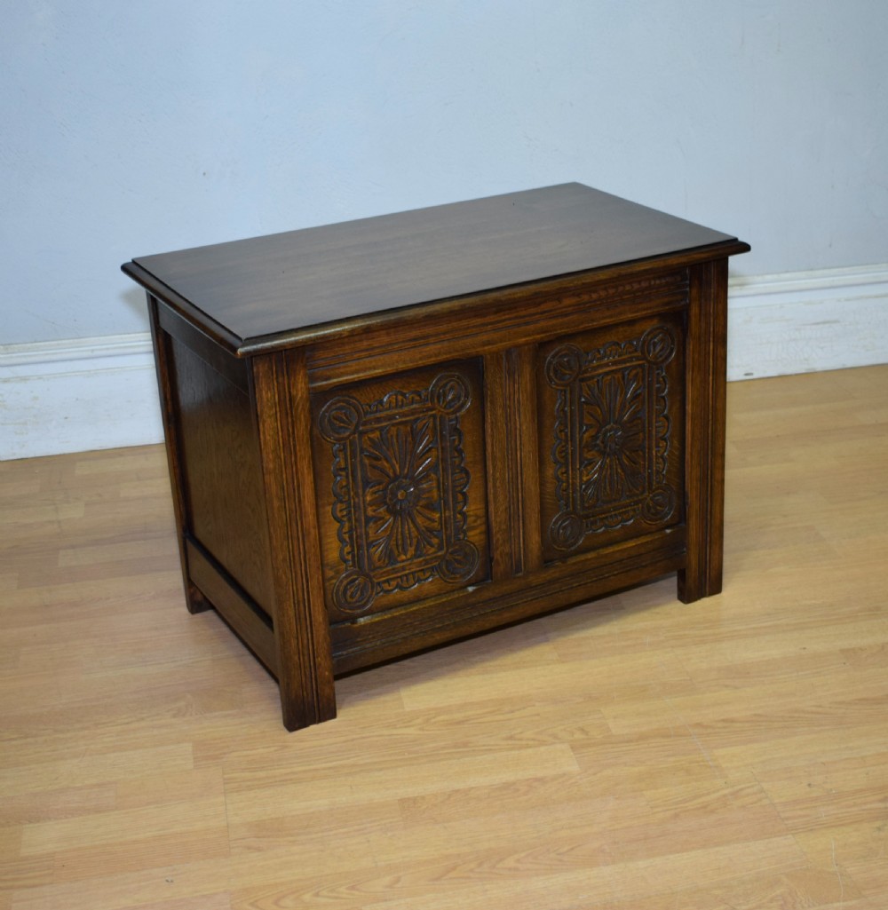 Oak Blanket Chest