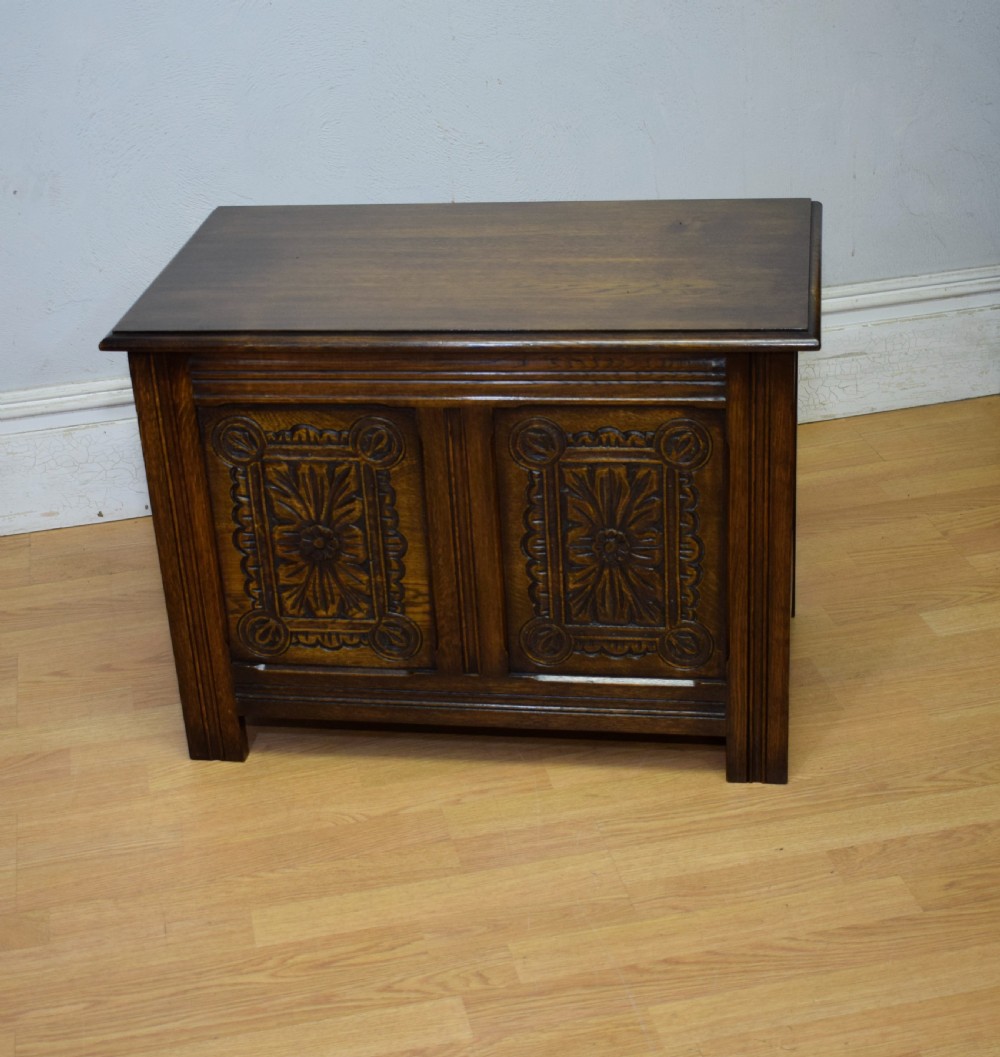 Oak Blanket Chest View XI