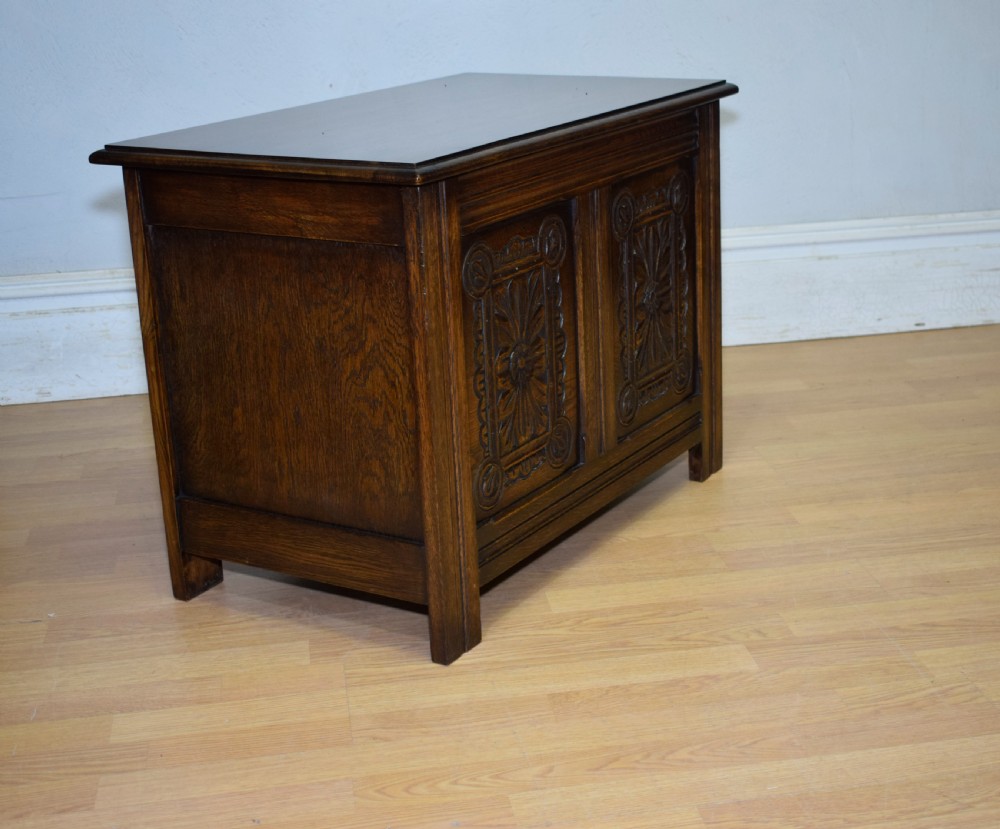 Oak Blanket Chest View XIII