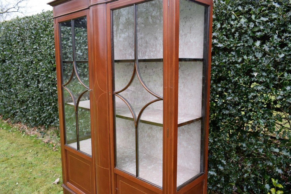 Edwardian Mahogany Inlaid Display Cabinet  View XV