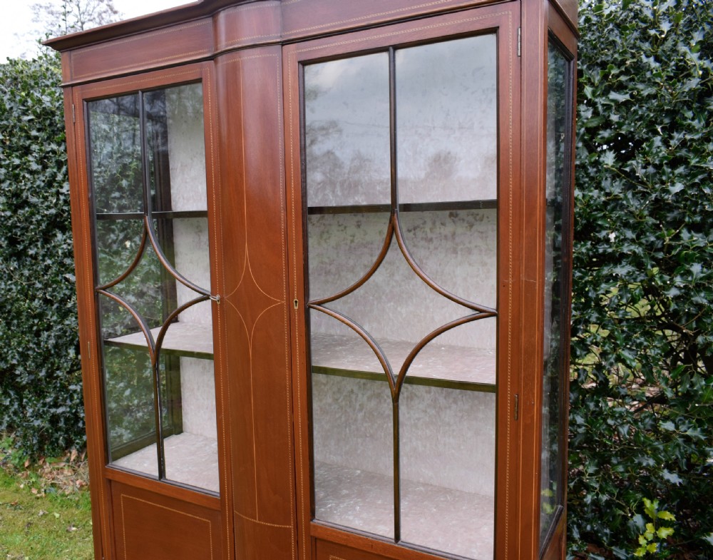 Edwardian Mahogany Inlaid Display Cabinet  View XVIII