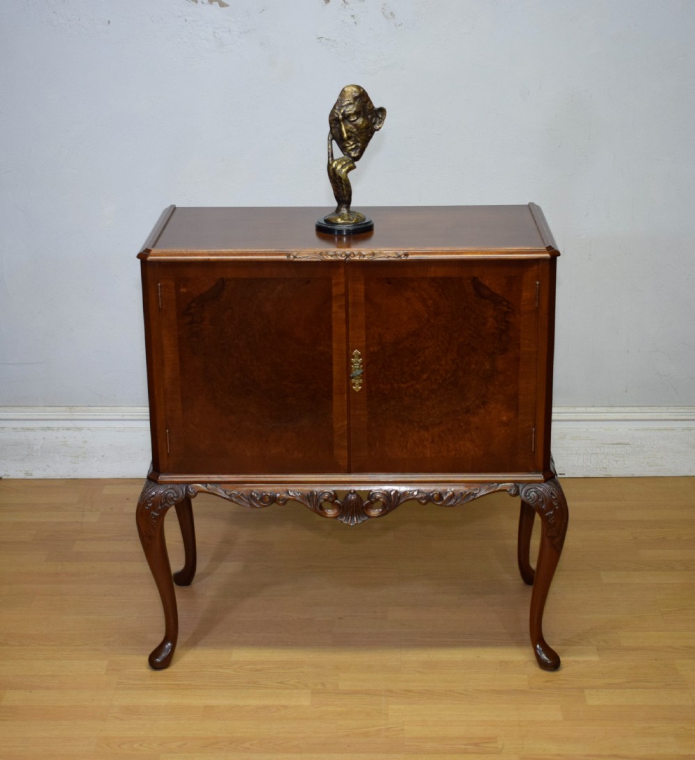Early 20th Century Walnut Cocktail Cabinet View VII