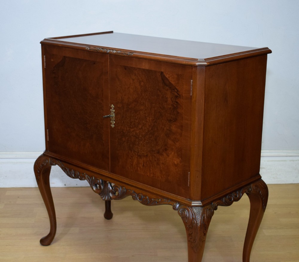 Early 20th Century Walnut Cocktail Cabinet View XI