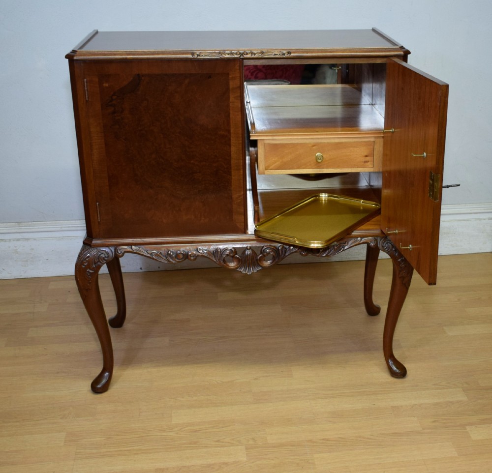Early 20th Century Walnut Cocktail Cabinet View XV