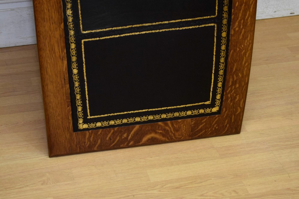  Oak Arts & Crafts Writing Table View XII
