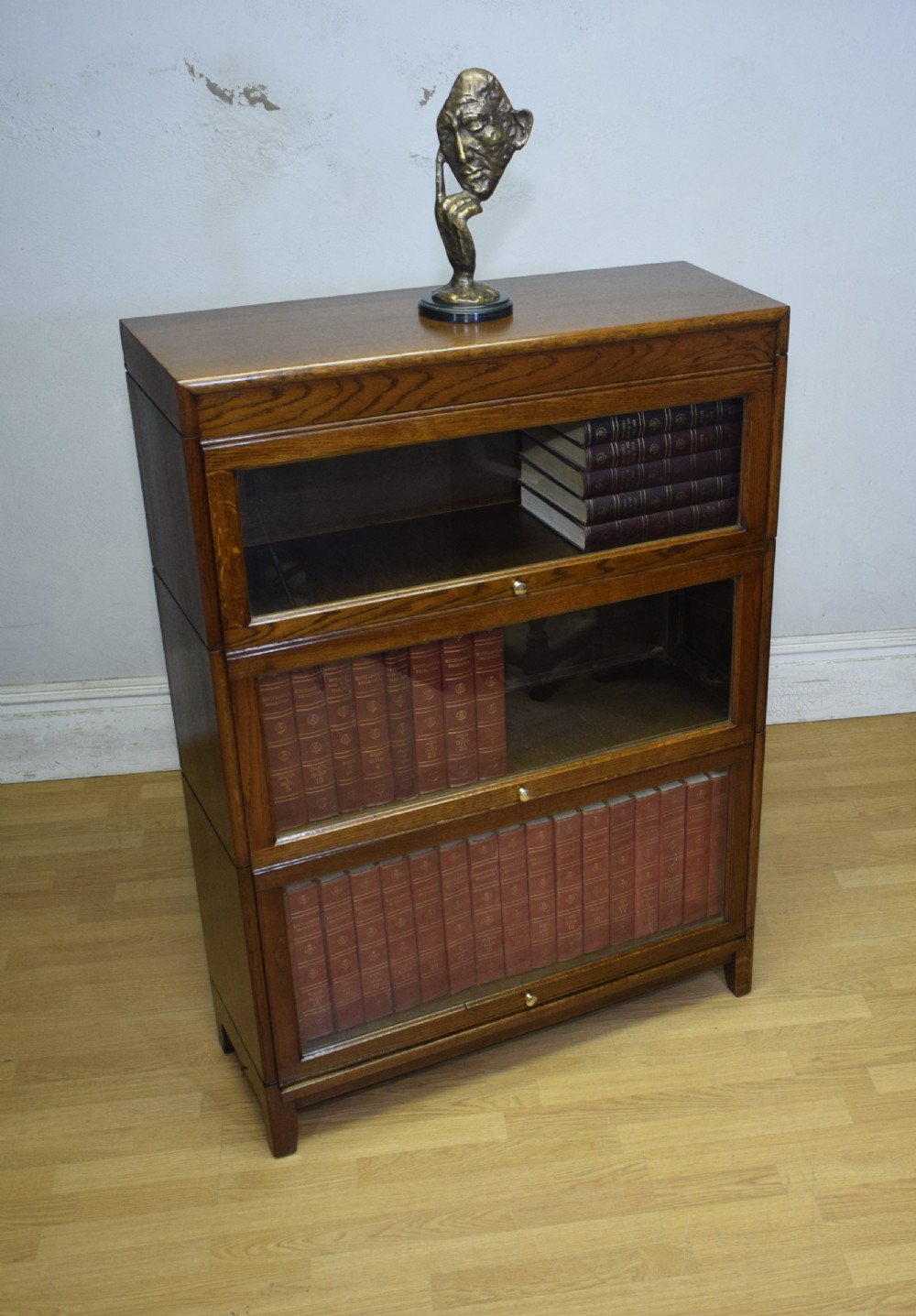Early 20th Century Oak Bookcase View VII