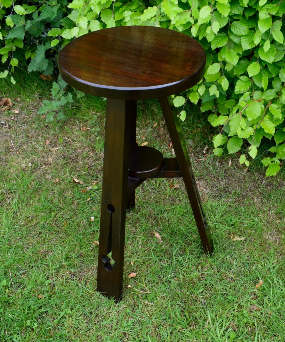 Arts & Crafts Lamp Table View XIII