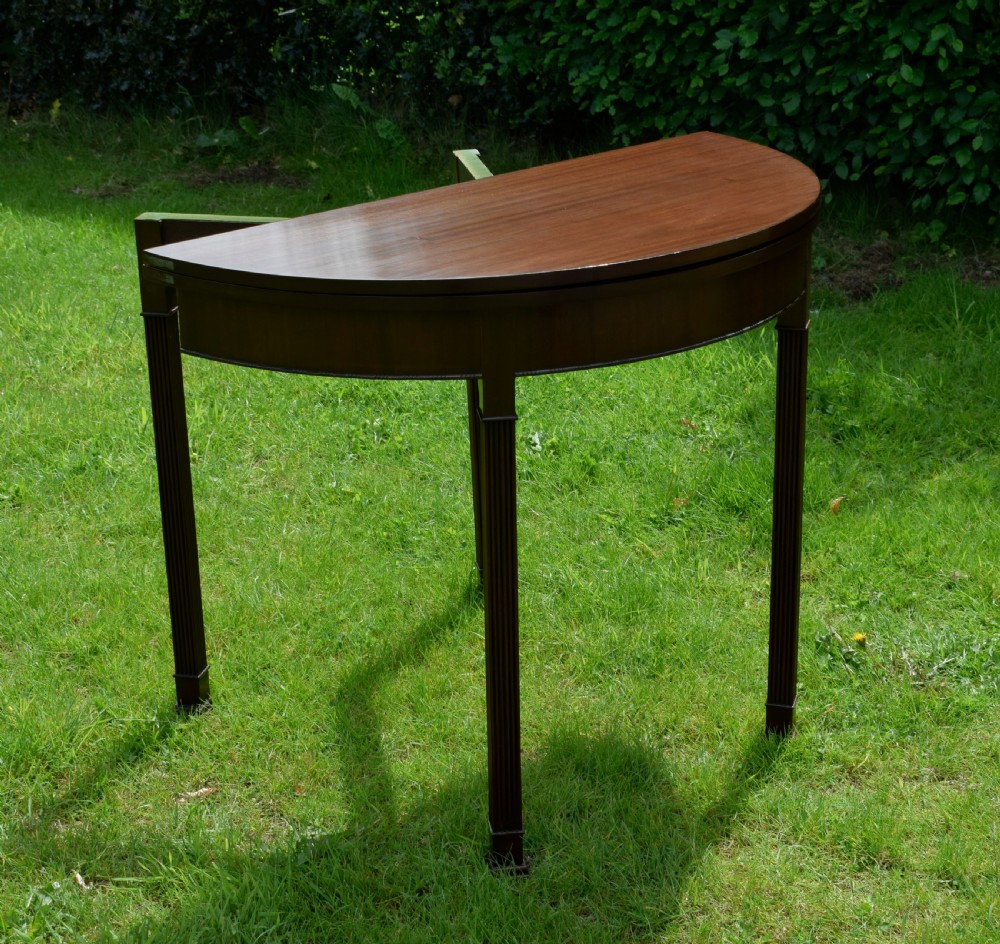 Demi Lune Games Table View VII