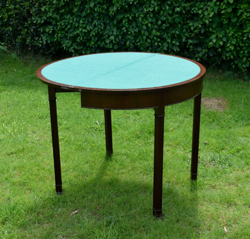Demi Lune Games Table View IX