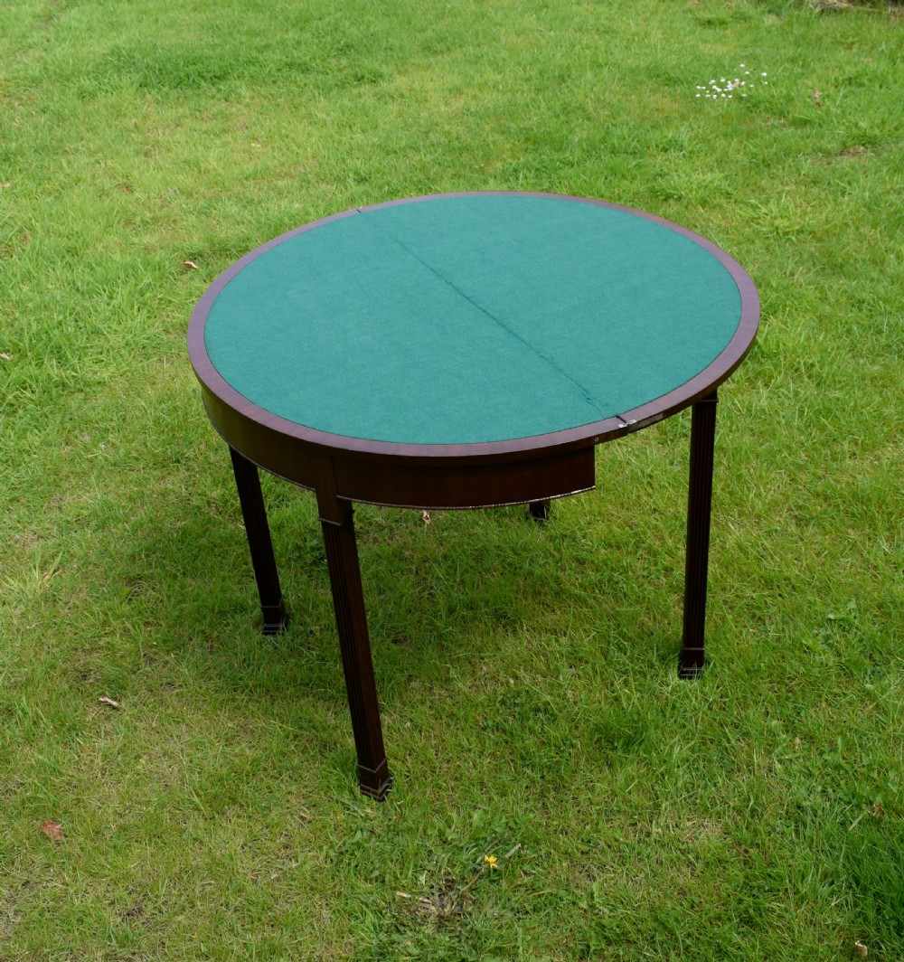 Demi Lune Games Table View XI