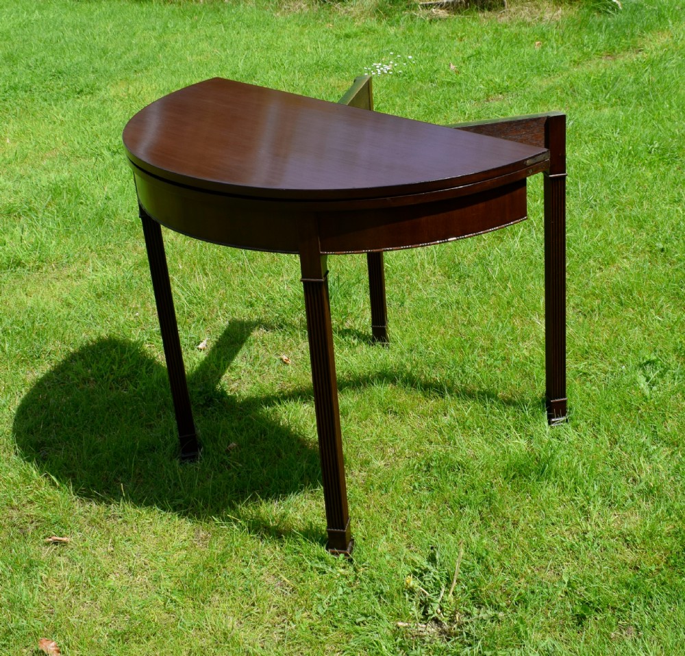 Demi Lune Games Table View XIV