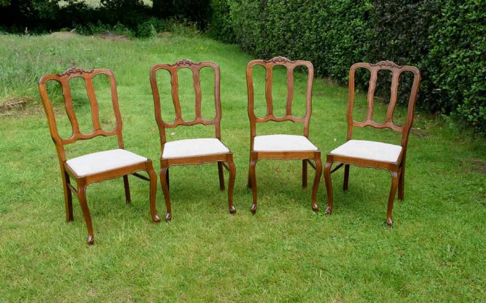 Set of 4 Oak Dining Chairs View II