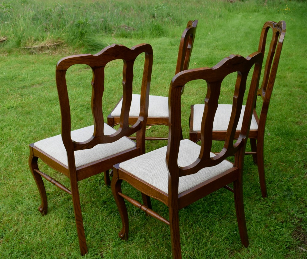 Set of 4 Oak Dining Chairs View VIII