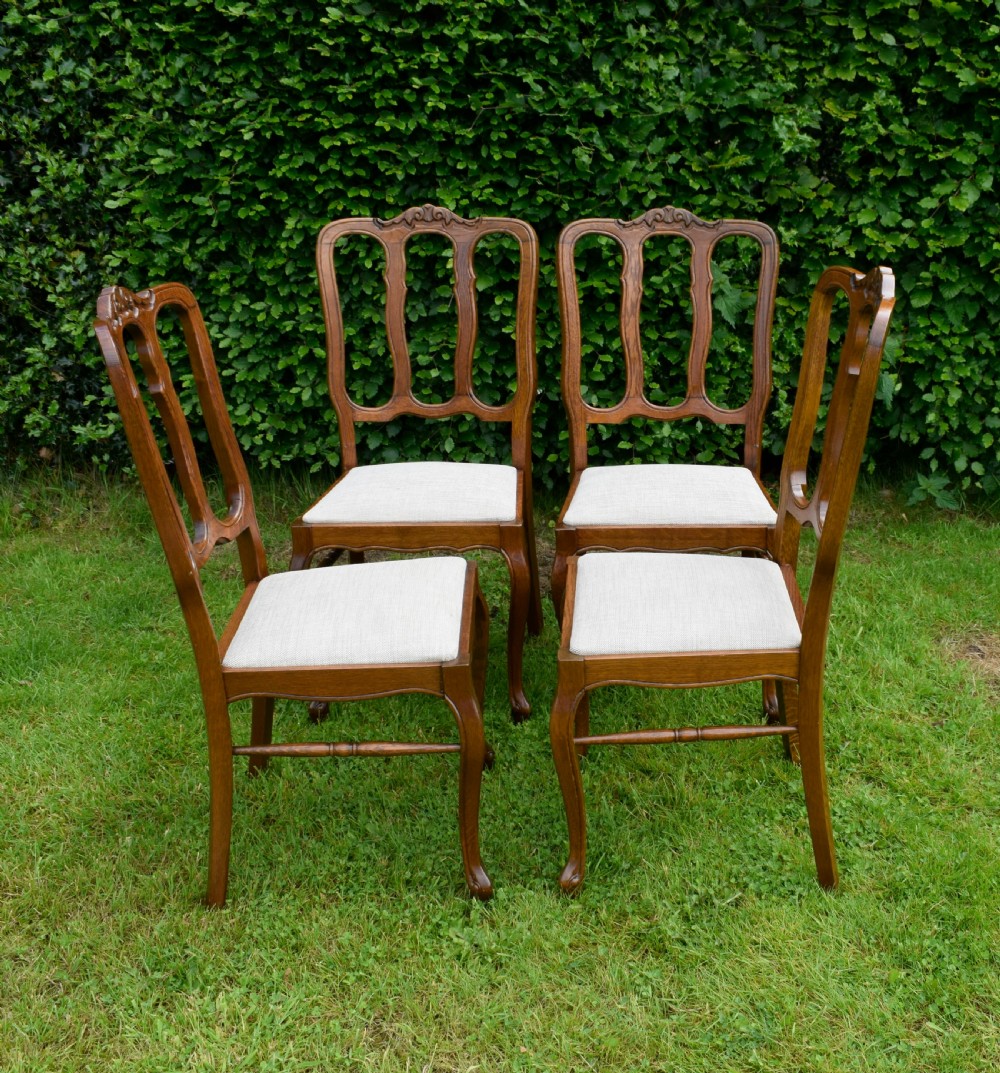 Set of 4 Oak Dining Chairs View XII