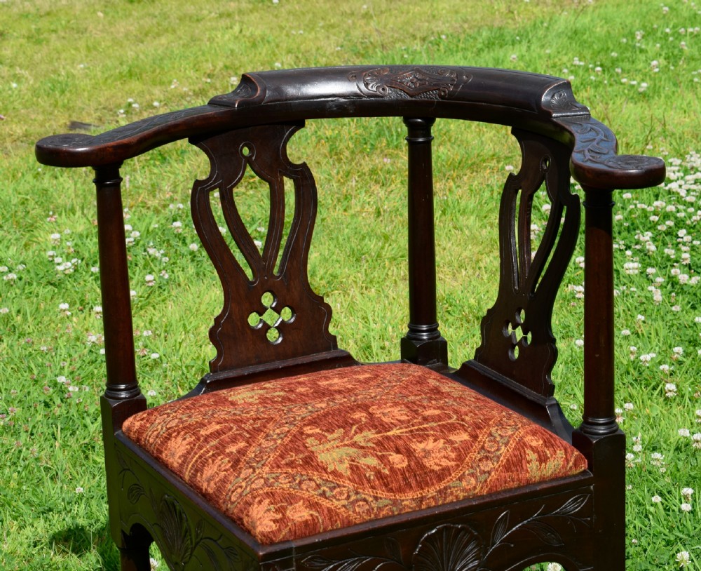 Georgian Corner Chair View II