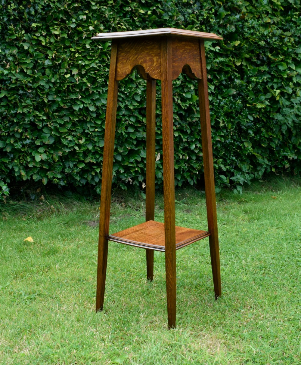 Early 20th Century Oak Jardiniere Stand 
 View VI