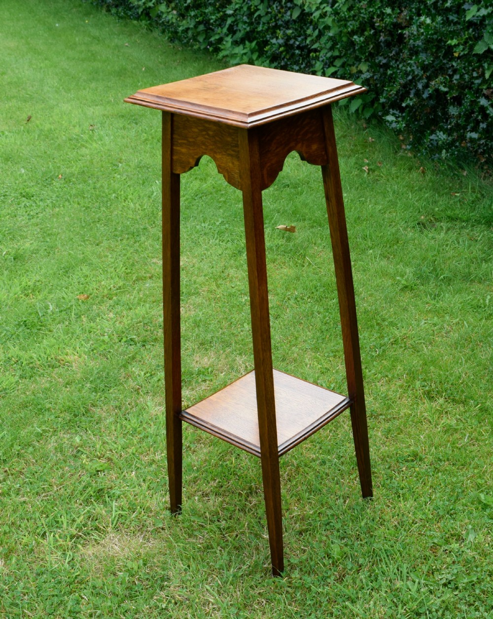 Early 20th Century Oak Jardiniere Stand 
 View VIII