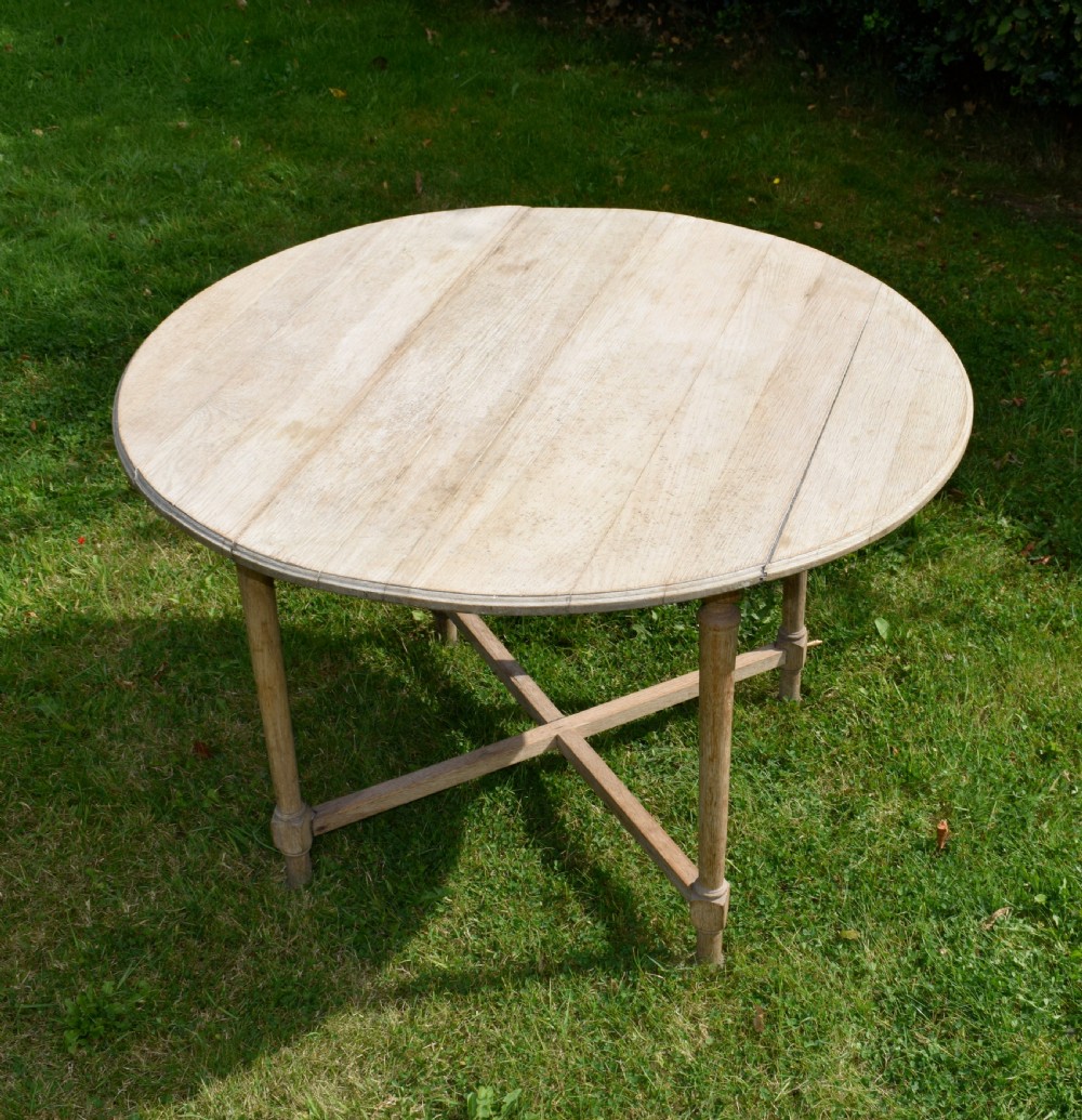 Early 20th Century Bleached Oak Dining Table View III