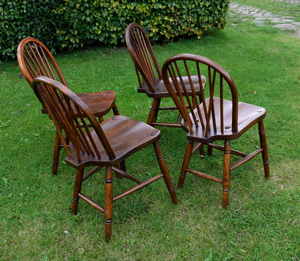 Set of 4 Windsor Kitchen 
Dining  Chairs View V