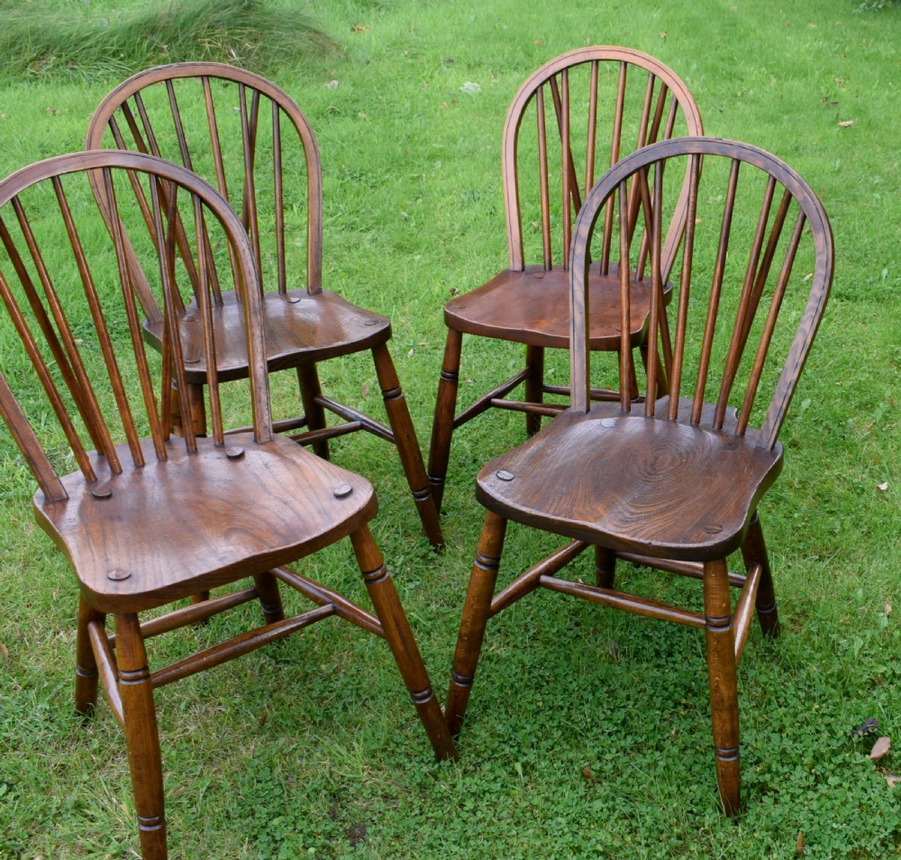 Set of 4 Windsor Kitchen 
Dining  Chairs View XIII