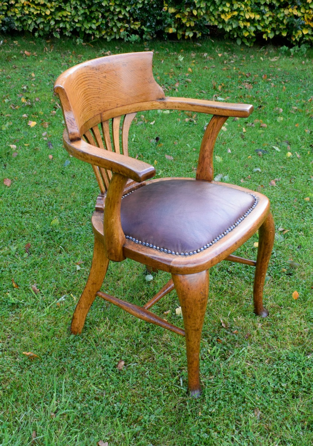 Late Victorian Oak Desk Chair / Office Armchair View X