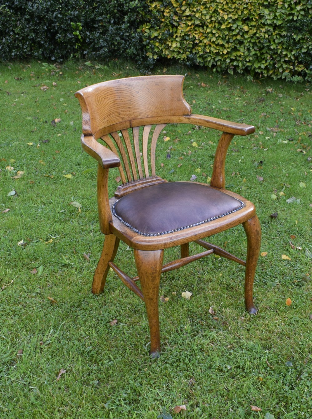 Late Victorian Oak Desk Chair / Office Armchair