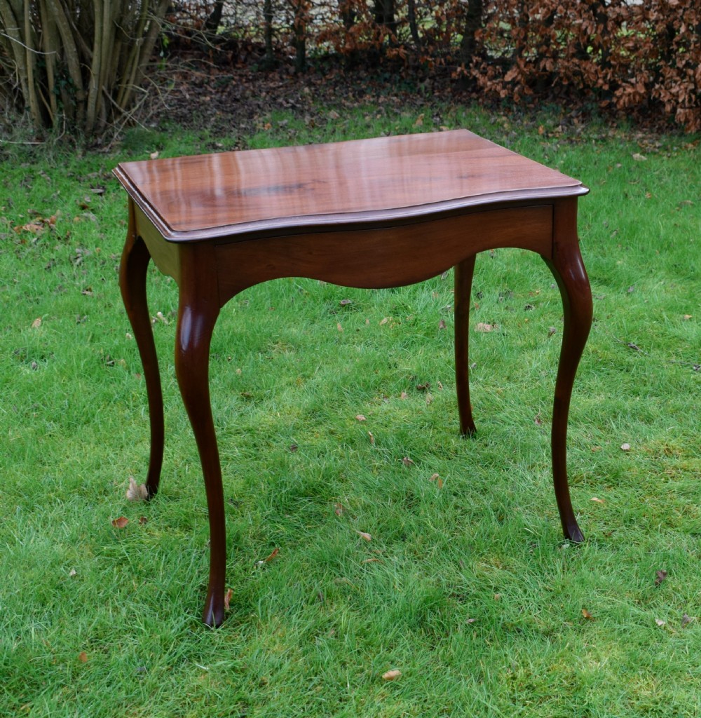 Victorina Serpentine Console Table View V