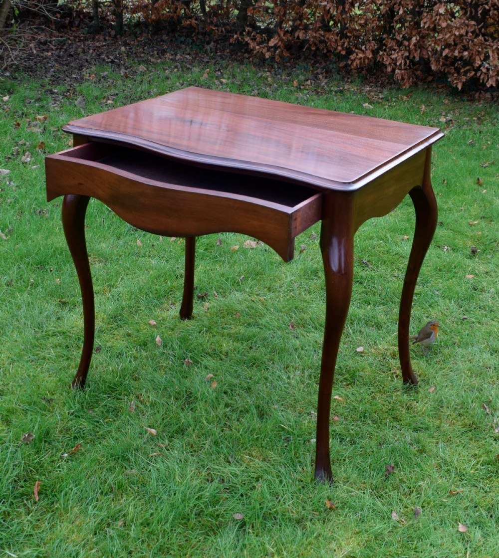 Victorina Serpentine Console Table View XIII