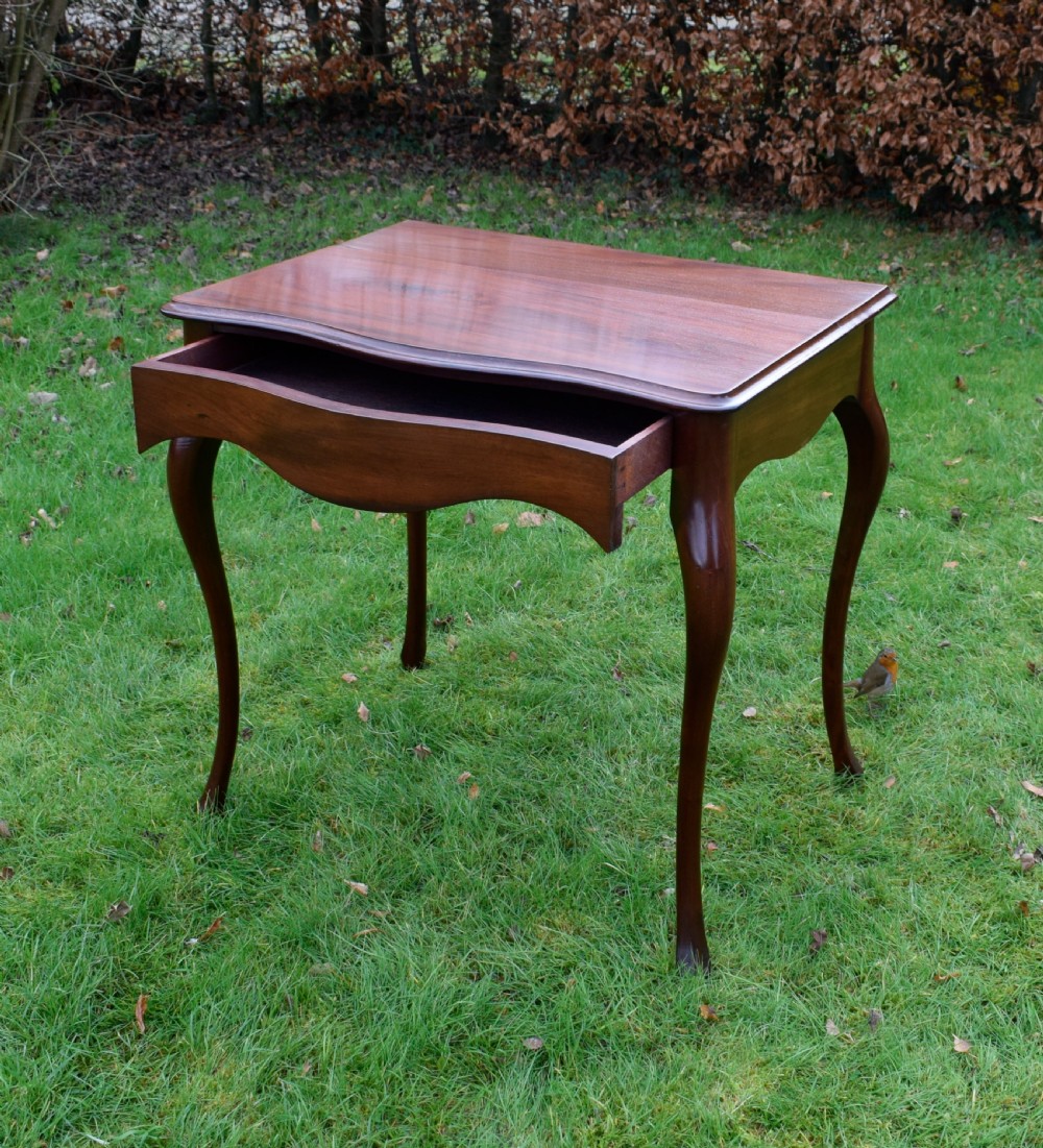 Victorina Serpentine Console Table View XIV