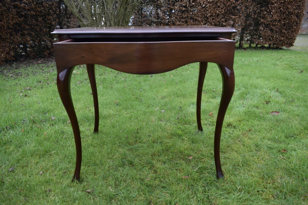 Victorina Serpentine Console Table View XX