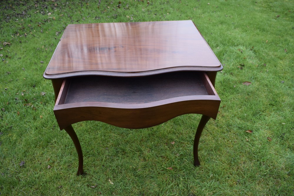 Victorina Serpentine Console Table View XXII