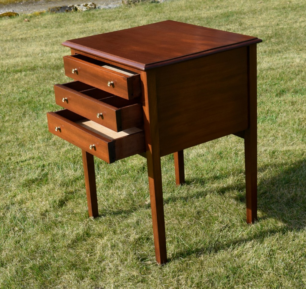 Edwardian Mahogany Chest View XII