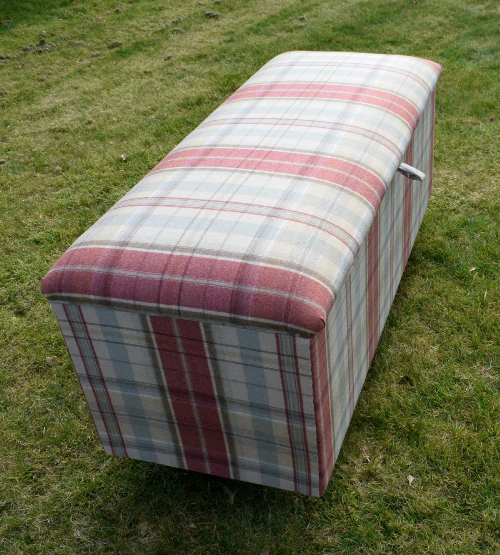 Victorian Ottoman View XX