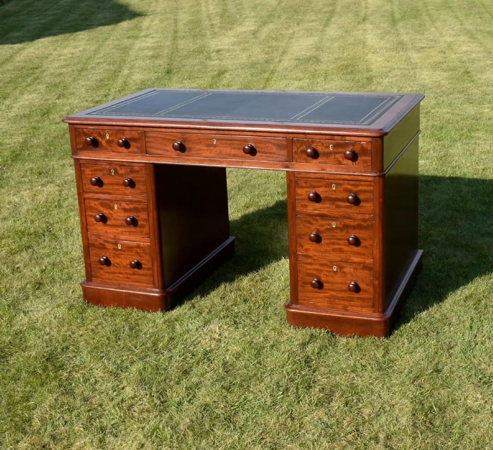 Victorian Pedestal Desk