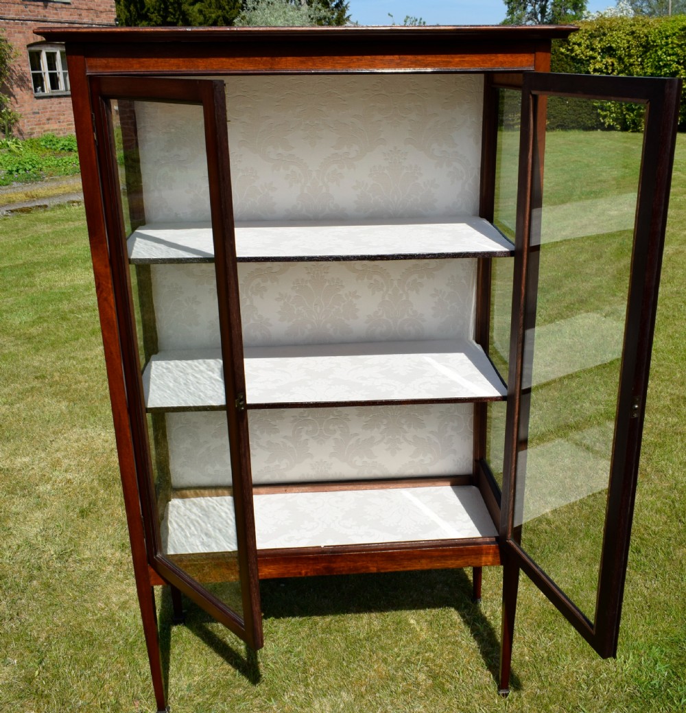 Edwardian Mahogany Display Cabinet  View X