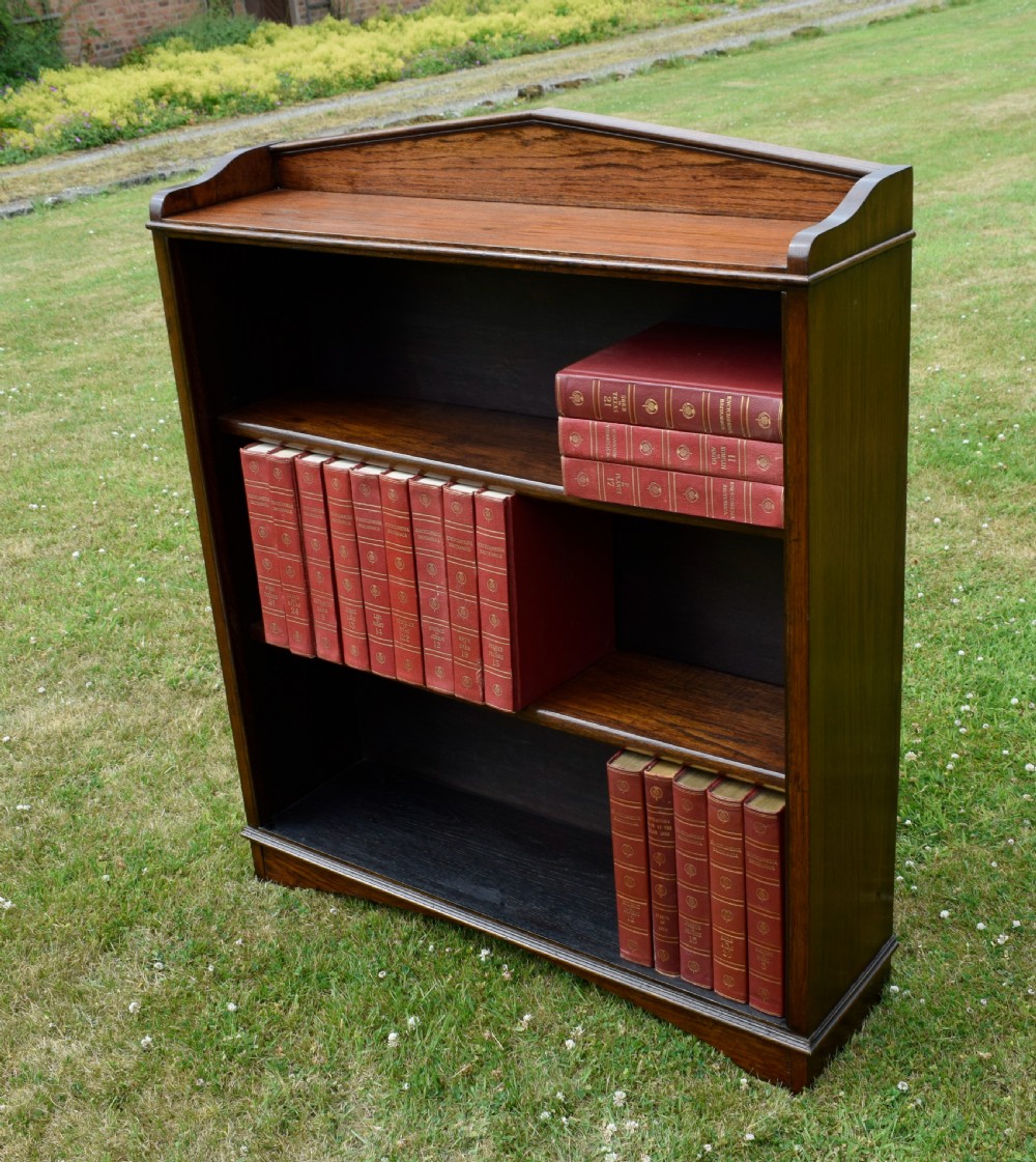 Early 20th Century Oak Bookcase View XII