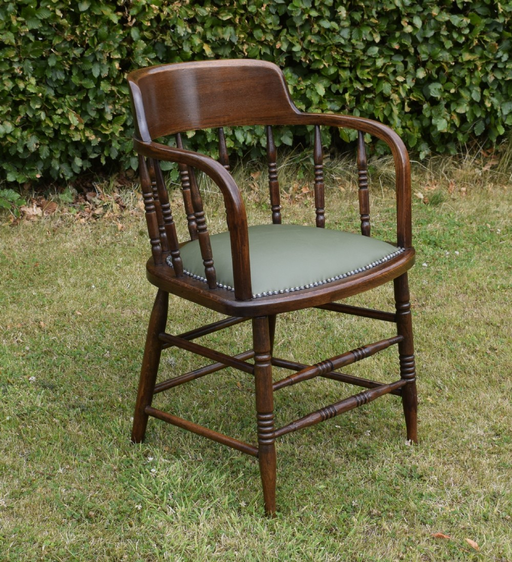 Early 20th Century Oak Desk Chair / Captain's Chair View II