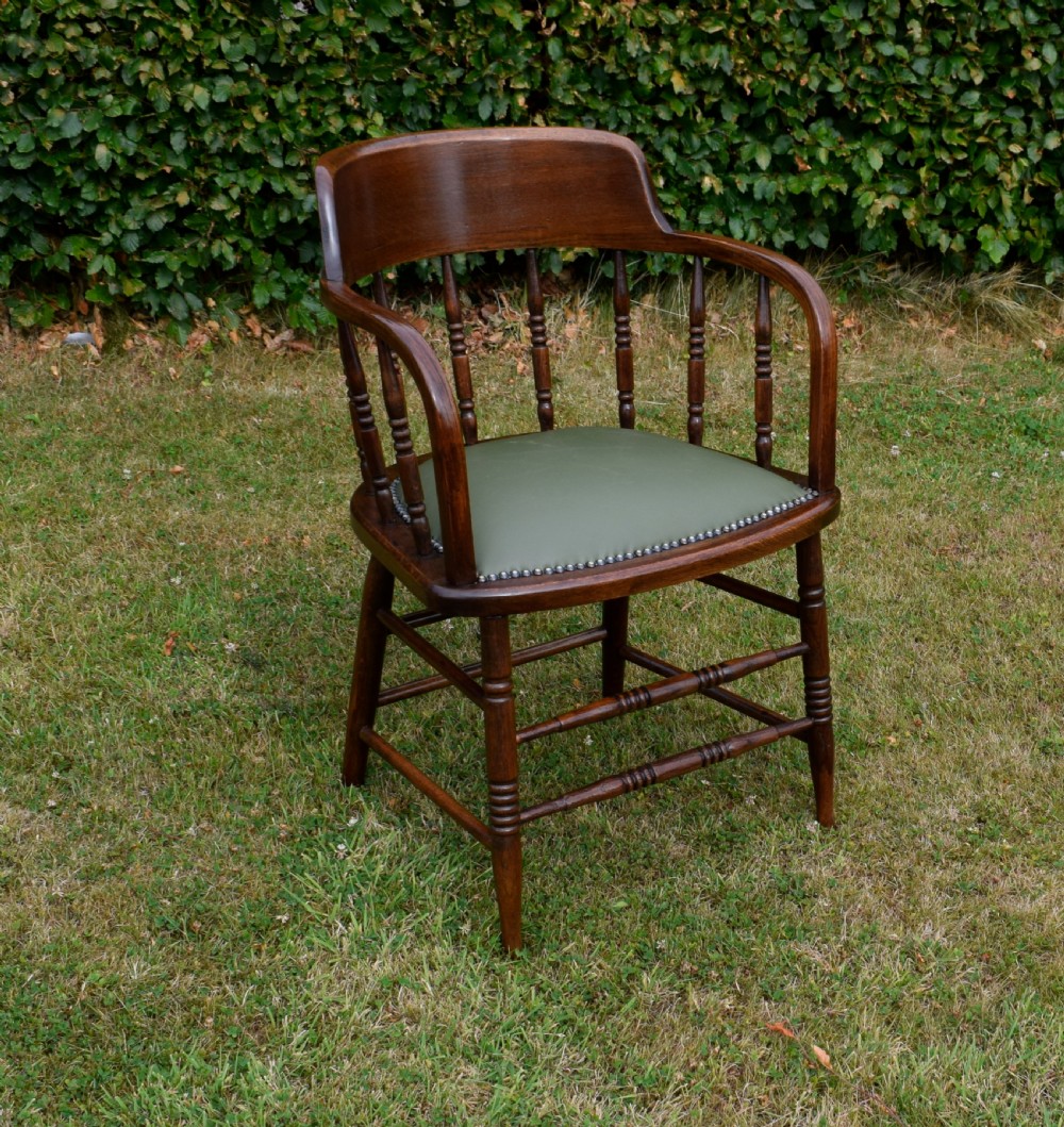 Early 20th Century Oak Desk Chair / Captain's Chair View III