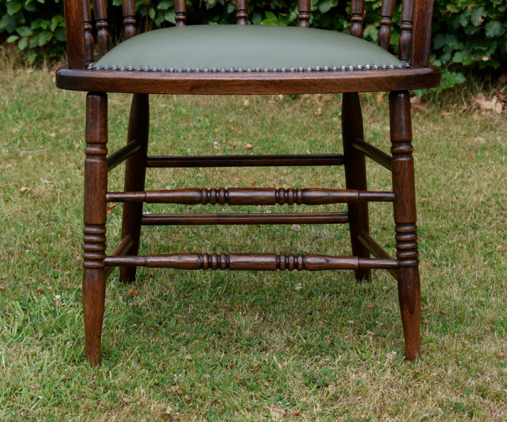 Early 20th Century Oak Desk Chair / Captain's Chair View XVII