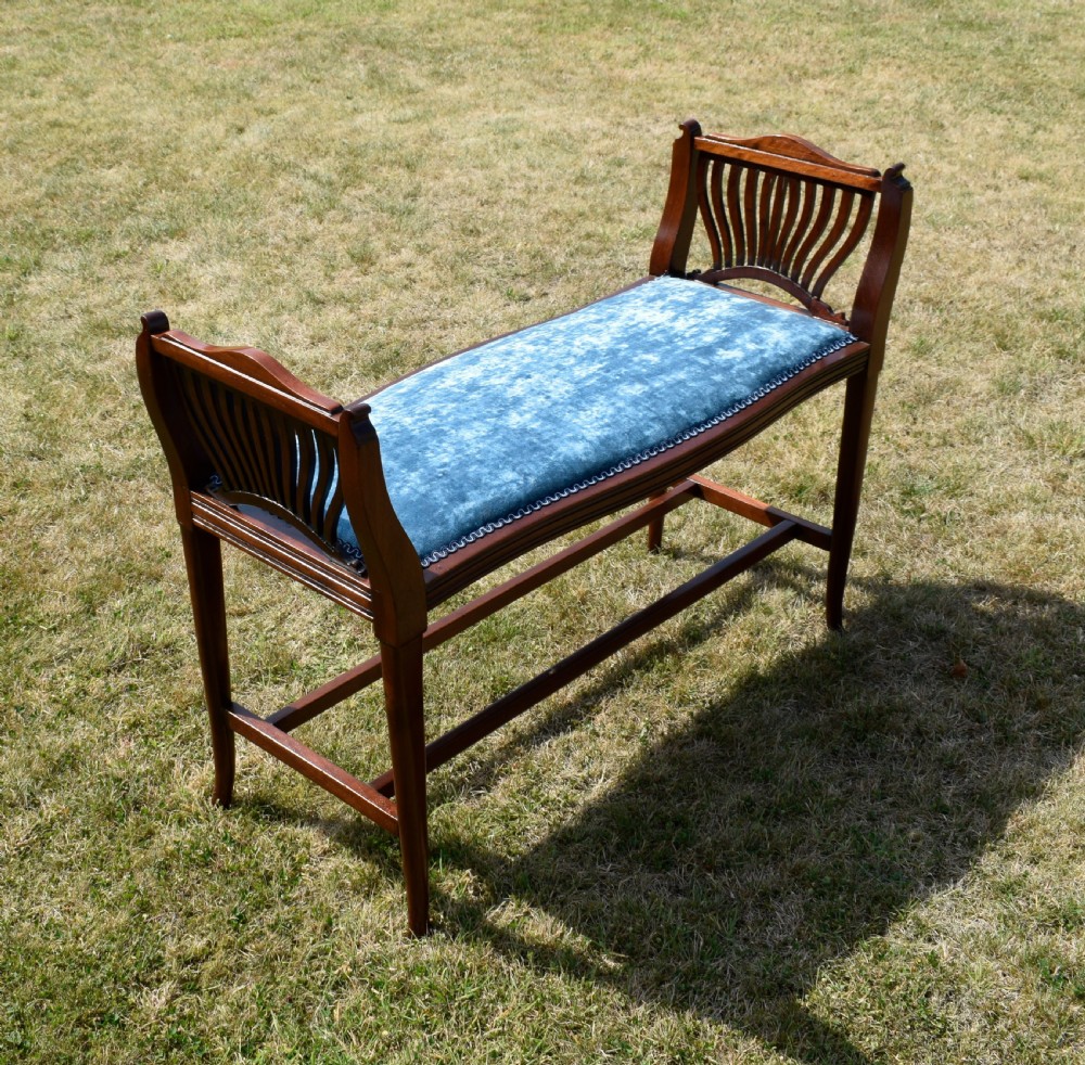 Late Victorian Walnut Window Seat