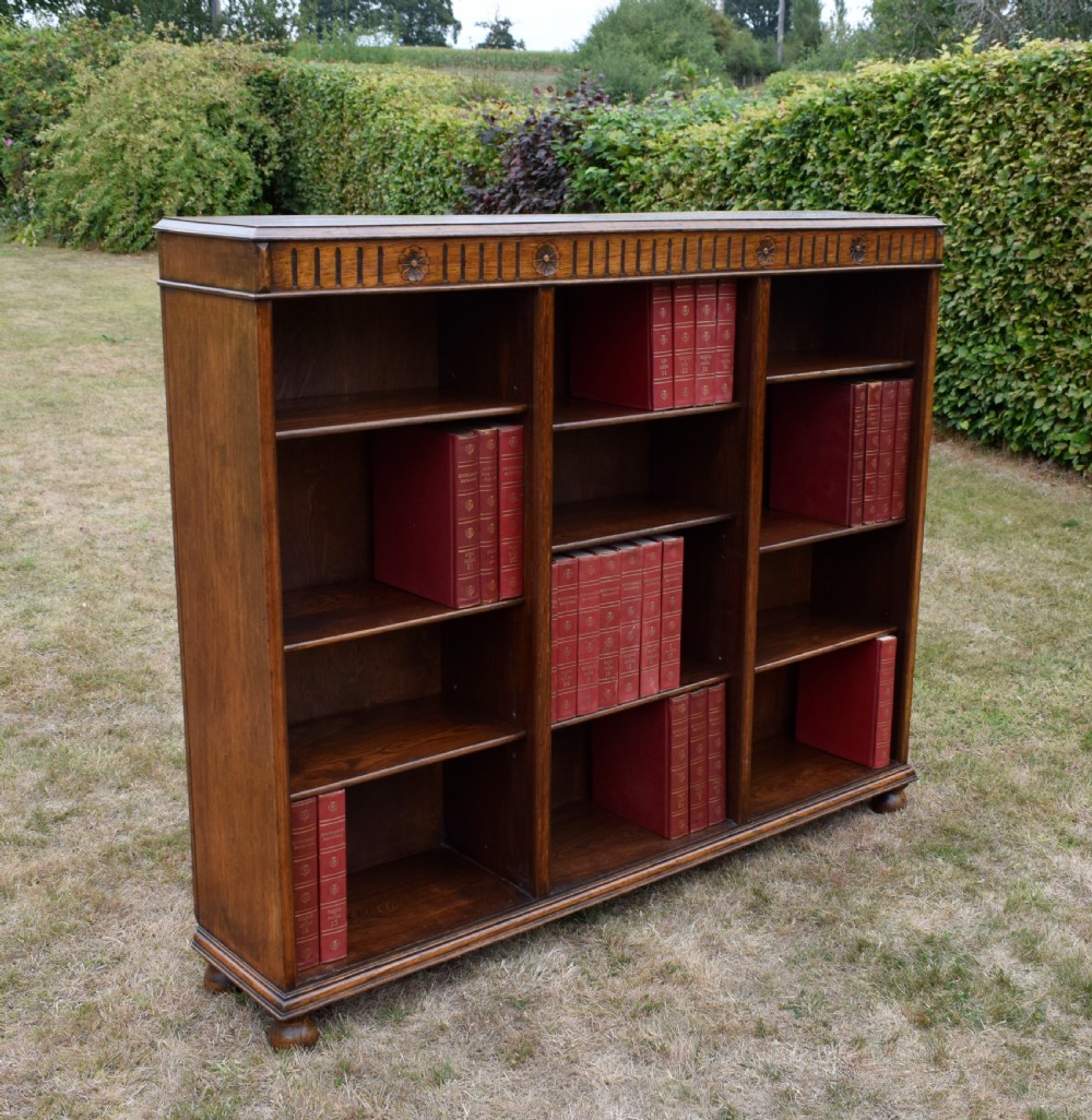 Early 20th Century Oak Bookcase View II