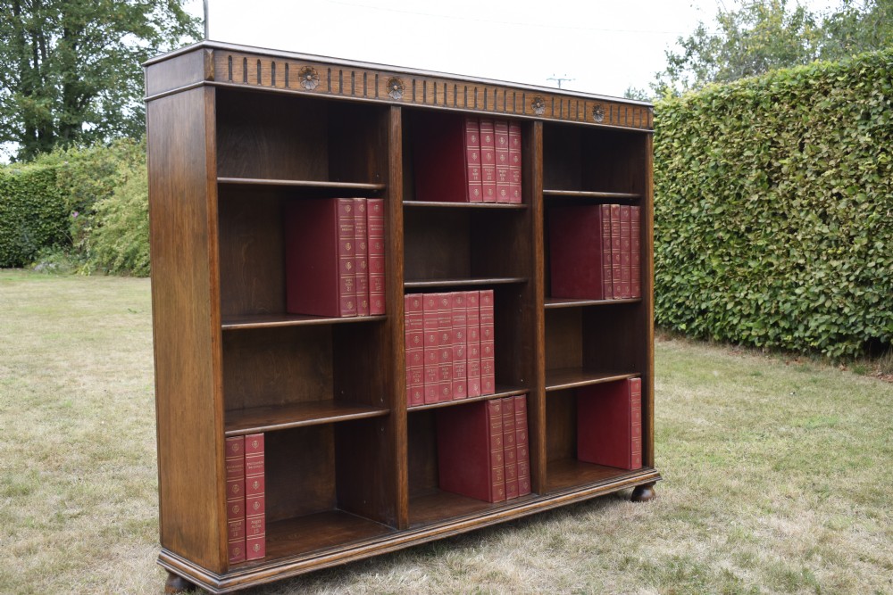 Early 20th Century Oak Bookcase View V