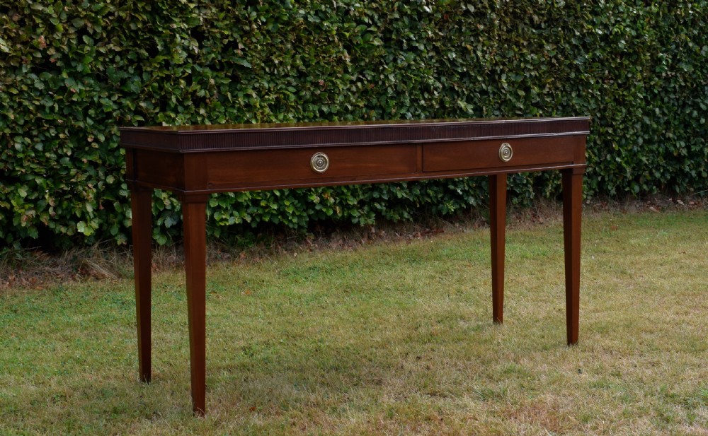 Early 20th Century Console Table View X