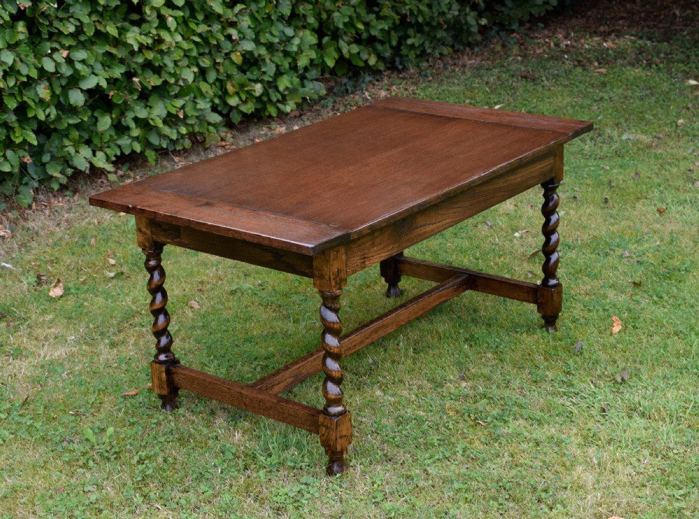 Early 20th Century Oak Coffee Table